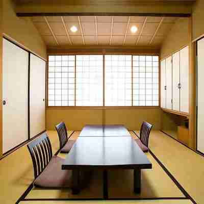 Sakaeya (Ishikawa) Rooms