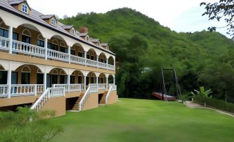 Stamp Hills Resort