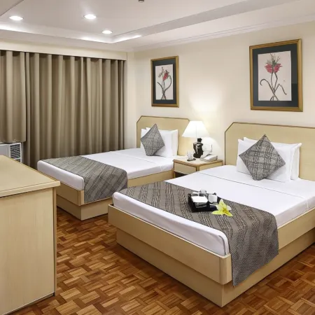 Manila Lotus Hotel Отели рядом с достопримечательностью «Кафедральный собор Манилы»