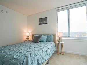 Heaven on Baltimore Downtown Fully Furnished Apartments