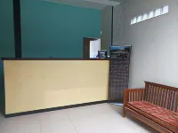 RedDoorz Near Stasiun Batang