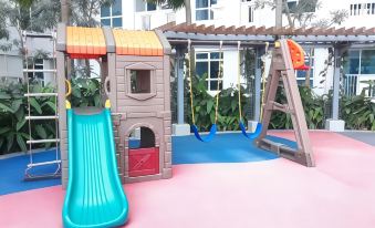 Just Cozy Apartment (1 Br Borneo Bay City)