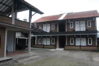 Jasmine Ambarukmo Budget Hotel Hotels near Royal Ambarrukmo Garden