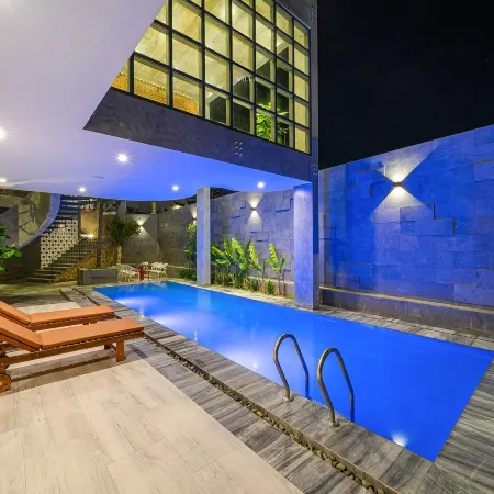 Tournesol Villa Dalat Отели рядом с достопримечательностью «Крейзи Хаус»