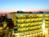 Hotel Bellevue فنادق في سان ميشيل آل تاليامنتو
