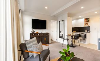 Immaculate Parnell Apartment