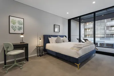 Kula Wollongong Hotels in Figtree