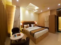 Hotel Bharat