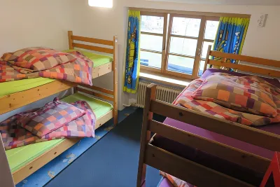 SnowBunnys BackPackers Hostel Hotel a 