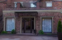 Milton Hotel