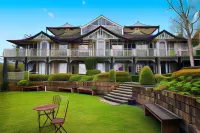 Echoes Boutique Hotel & Restaurant Hotels near Bridal Veil Falls Track