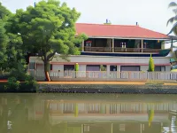 Backwater Breeze