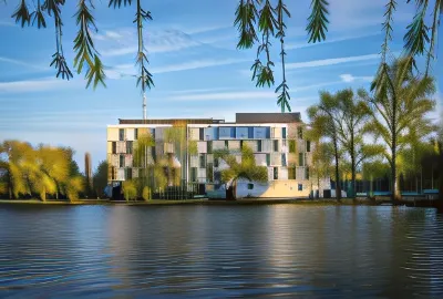 Best Western Plus Lakeside Hotel