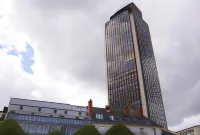 Hôtel le Petit Duquesne - parking