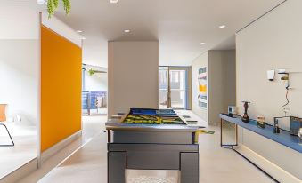 Nxos - Building with Gym and Laundry in Consolação-SP