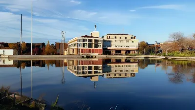 Nuk's Executive Suites Hotel di De Pere