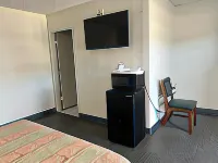 Pomona Inn Hotels in Pomona