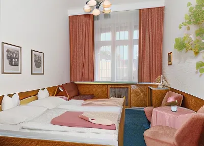 Pension Neuer Markt