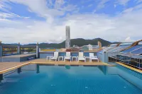 The Crystal Beach Hotel - piscina
