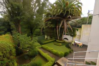 In & Out Hotel