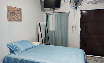 1. Hostal S..