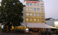 Hotel Pinger Hotels near Erpeler Ley