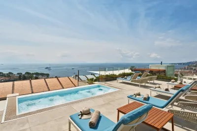 De Bonart Naples, Curio Collection by Hilton Hotels in 