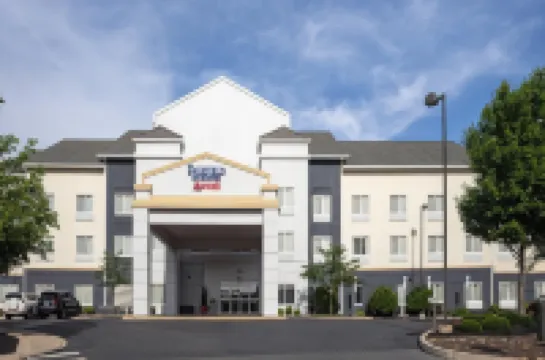 Fairfield Inn & Suites State College