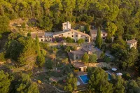 Masia Can Pou فنادق في Cornella del Terri