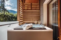 วิลล่ามาดรุซโซ - โรแมนติก