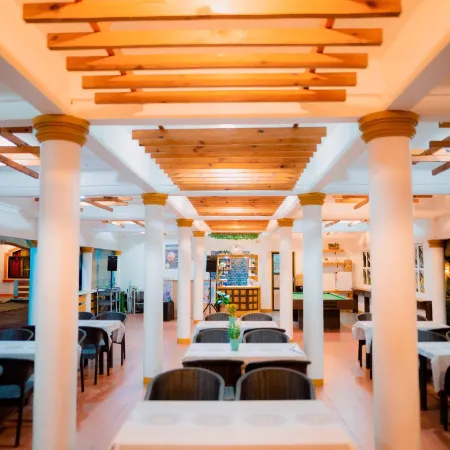 Cris Del Mar Resort