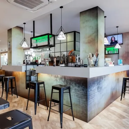 Hotel Puerta de Toledo Отели рядом с достопримечательностью «Карабанчель»
