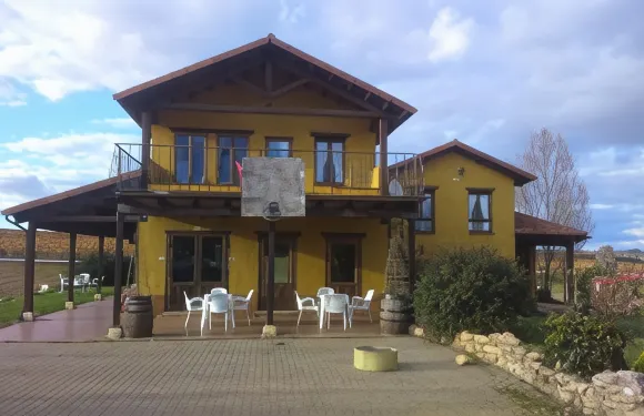 卡薩如拉爾瓦勒斯羅旅館