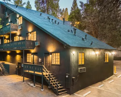The Kingsley Hotel Hotels near Lake Arrowhead Branch Library