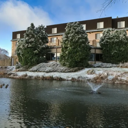 Meadowbrook Inn