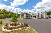 Baymont by Wyndham Dothan Hotels near Alabama College of Osteopathic Medicine
