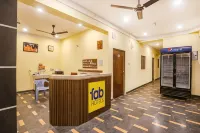 Via Standard Inn - Nr Prayagraj Railway Station