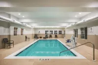 La Quinta Inn & Suites by Wyndham Chambersburg Hotels in Chambersburg