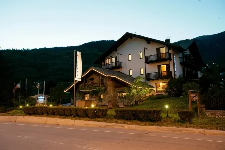 Hotel Chalet la Meridiana Отели в г. Plan D'introd