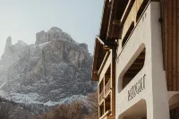 Hotel Recort Отели в г. Colfosco