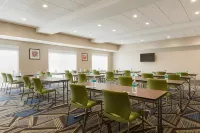 Holiday Inn Express & Suites CINCINNATI NE - REDBANK ROAD by IHG