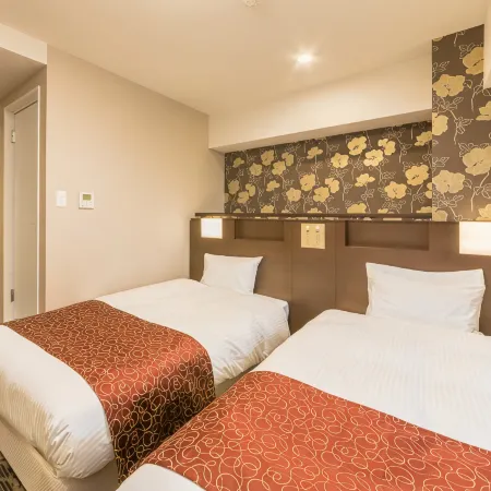 Hotel. Links Namba