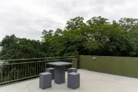 Greenwood Edge Kandy - Apartments