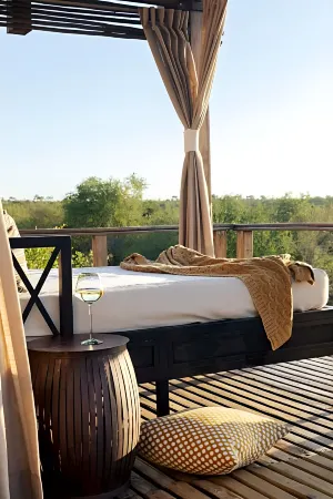 Simbavati Hilltop Lodge Отели в г. Эхланзени