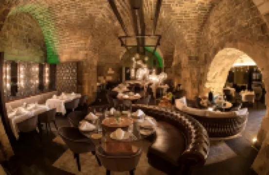 Hsvhn Hotel Hisvahan