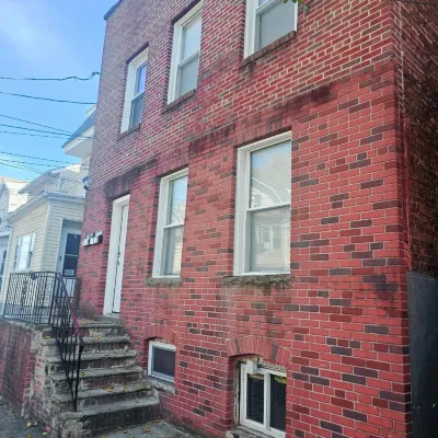 Divine Villa and Resort -26 Grace Street Irvington NJ -Ewr Airport -Prudential - Njit -Penn Station Hotel di Union