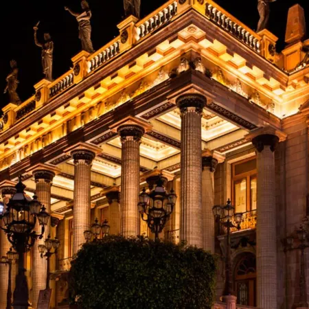 Hotel Misión Grand Casa Colorada