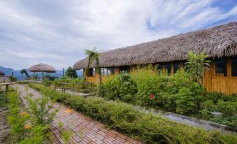 Hoang Su Phi Lodge