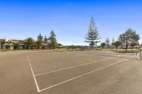 Moana Beach Tourist Park Hotels in Moana