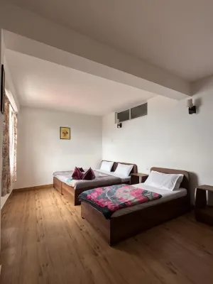 Queen's Inn Homestay Himalayan Mountaineering Institute 주변 호텔